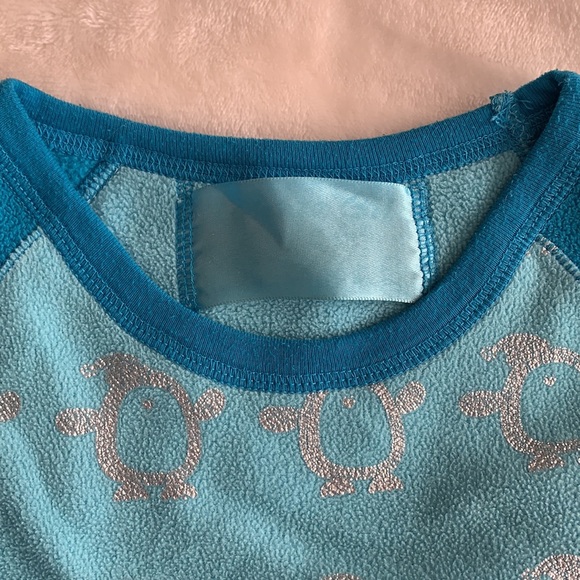 8/$20 Fleece Penguin Foil Pajamas Size 5 - Picture 6 of 6